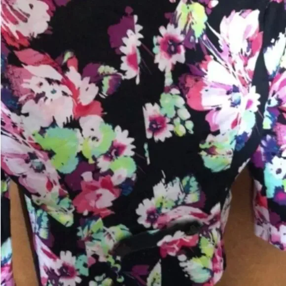 Candie’s Camera Ready Style Cropped Vibrant Floral Jacket Size Medium NEW NWT - Picture 7 of 12